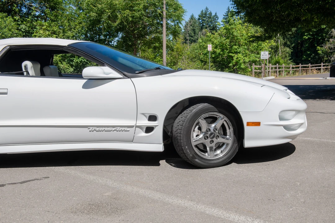 1999 Pontiac Firebird Trans Am 4th Gen - Image 15 of 31