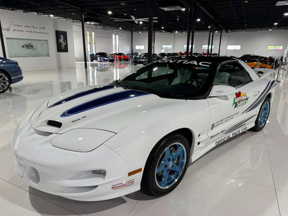 1999 Pontiac Firebird Trans Am 4th Gen - Image 11 of 21