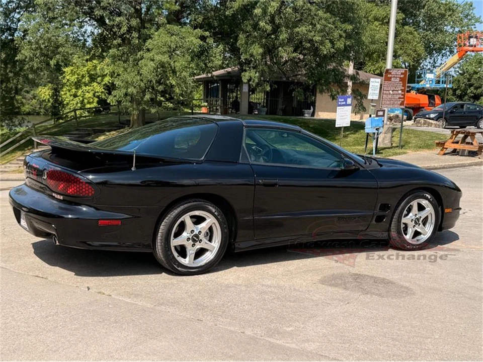 1999 Pontiac Firebird Trans Am 4th Gen - Image 19 of 31