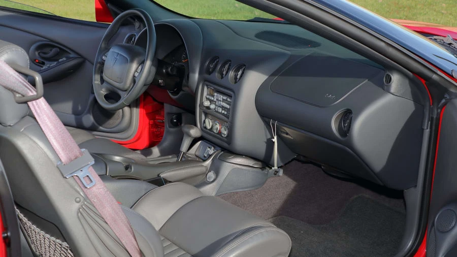 1999 Pontiac Firebird Formula 4th Gen - Image 5 of 12