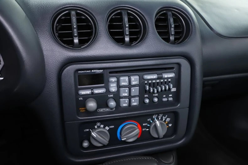 1999 Pontiac Firebird Trans Am 4th Gen - Image 25 of 31