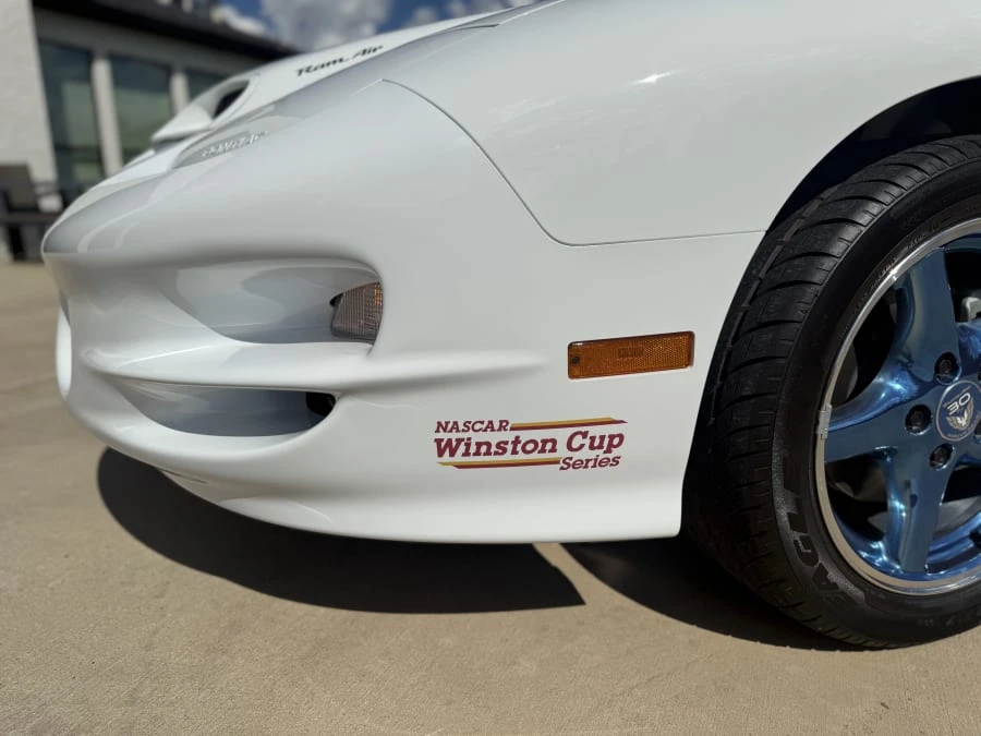 1999 Pontiac Firebird Trans Am 4th Gen - Image 14 of 31