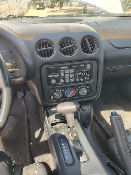 1999 Pontiac Firebird 4th Gen - Image 11 of 20