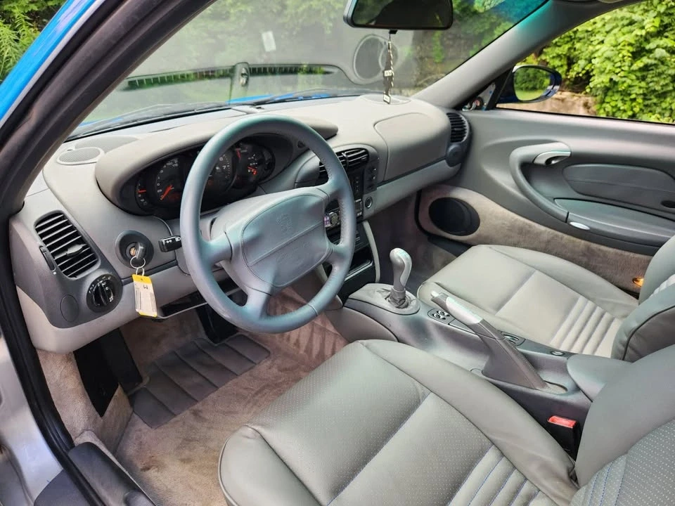 1999 Porsche 996 Carrera - Image 11 of 20
