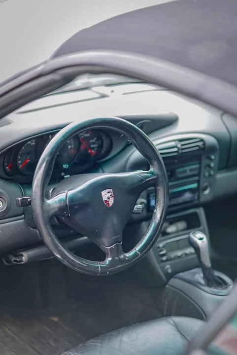 1999 Porsche 996 Carrera - Image 12 of 20