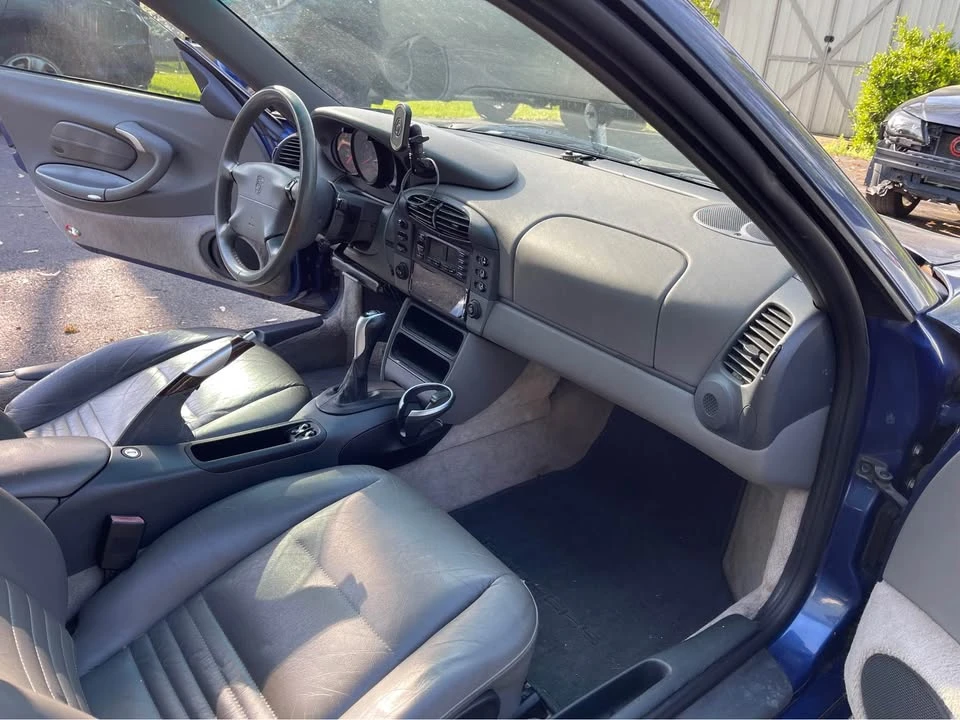 1999 Porsche 996 Carrera - Image 16 of 17