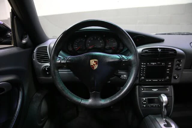 1999 Porsche 996 Carrera - Image 26 of 31