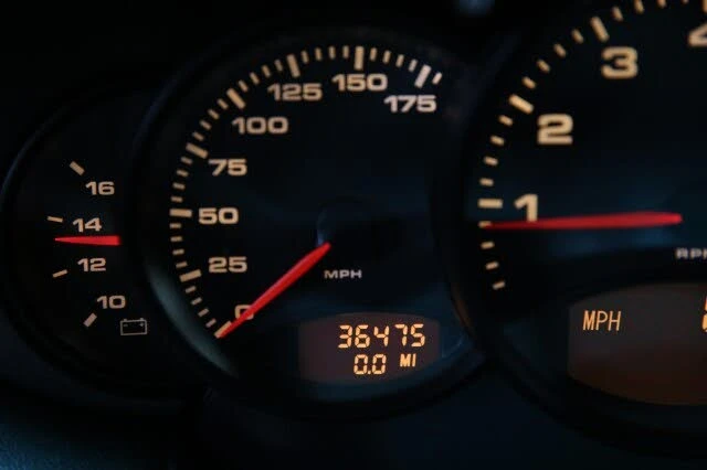 1999 Porsche 996 Carrera - Image 8 of 31