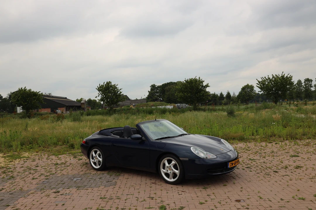 1999 Porsche 996 Carrera 4 - Image 3 of 31