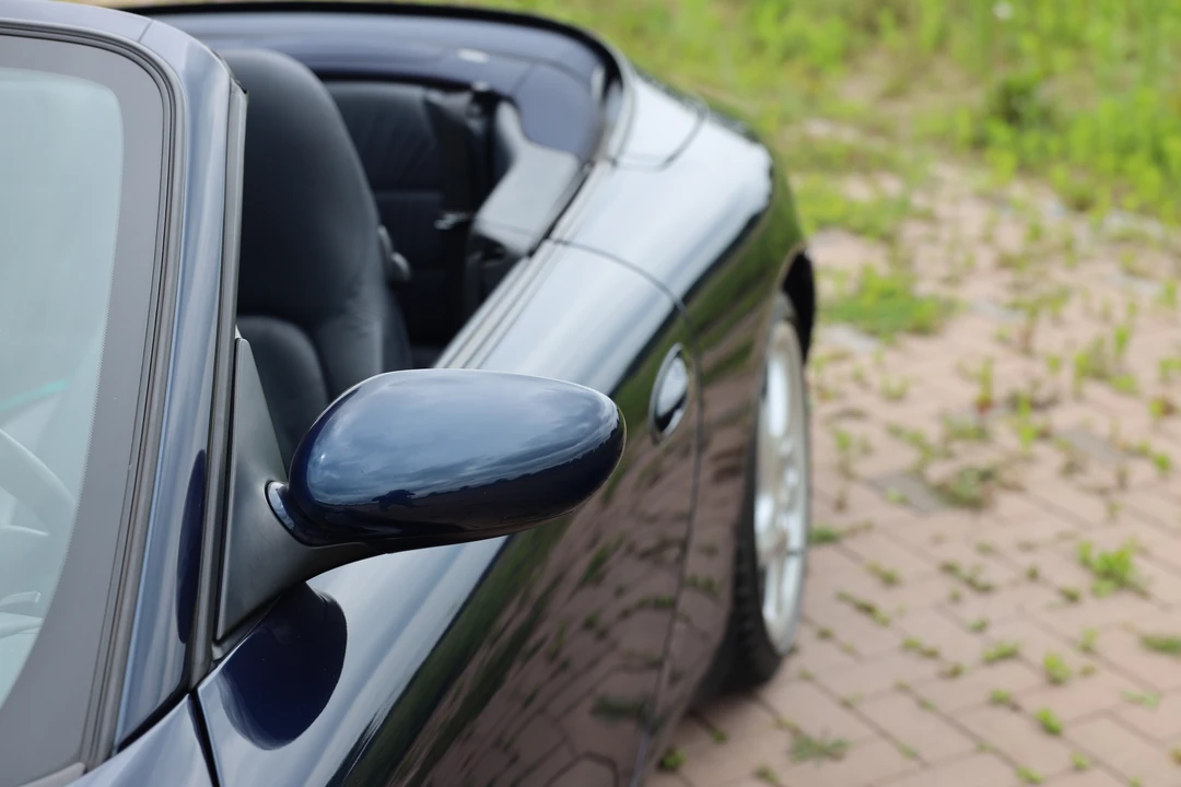 1999 Porsche 996 Carrera 4 - Image 23 of 31