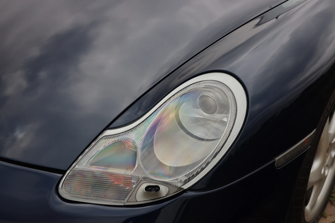 1999 Porsche 996 Carrera 4 - Image 24 of 31