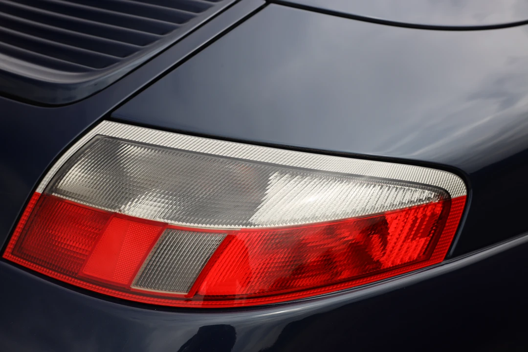 1999 Porsche 996 Carrera 4 - Image 10 of 31