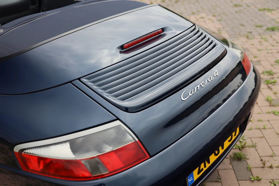 1999 Porsche 996 Carrera 4 - Image 11 of 31