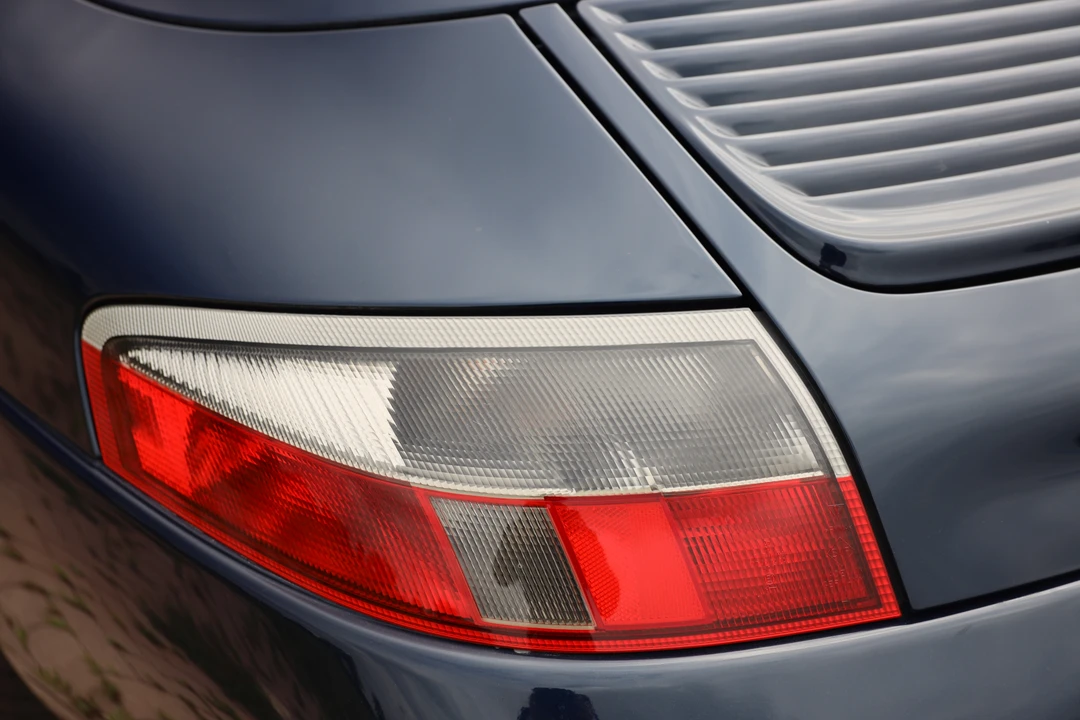 1999 Porsche 996 Carrera 4 - Image 12 of 31