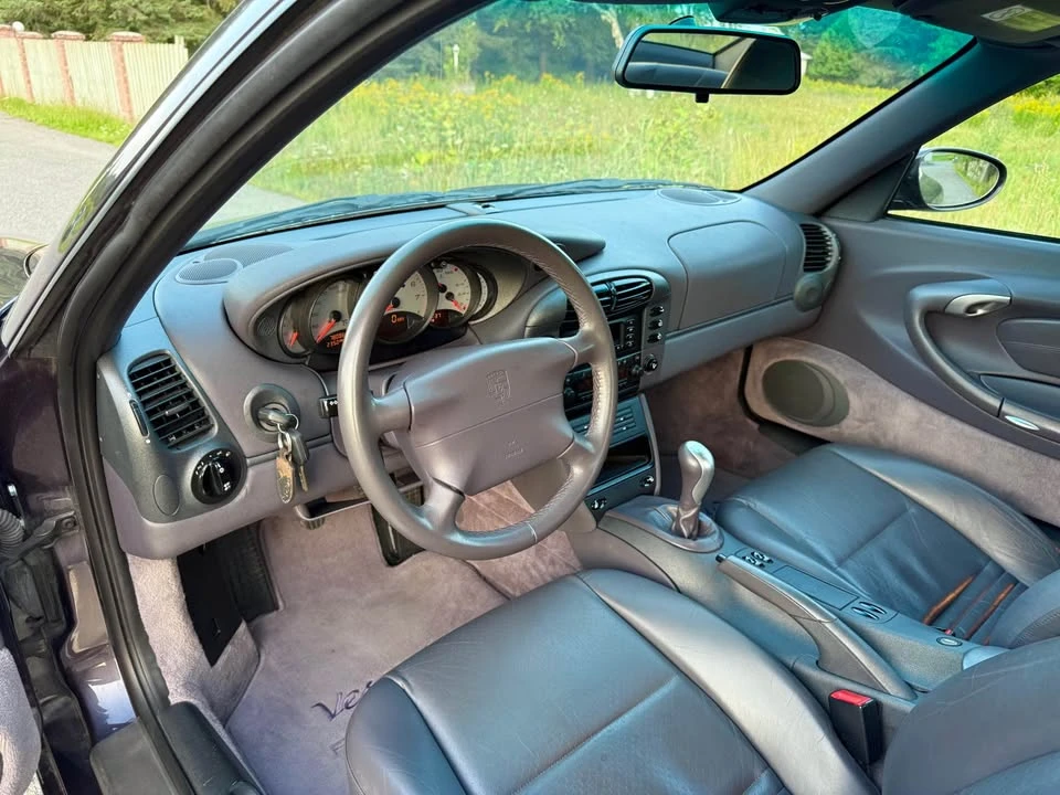1999 Porsche 996 Carrera - Image 10 of 18