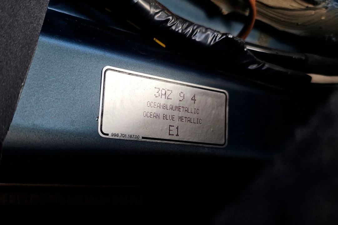 1999 Porsche 996 Carrera - Image 8 of 31