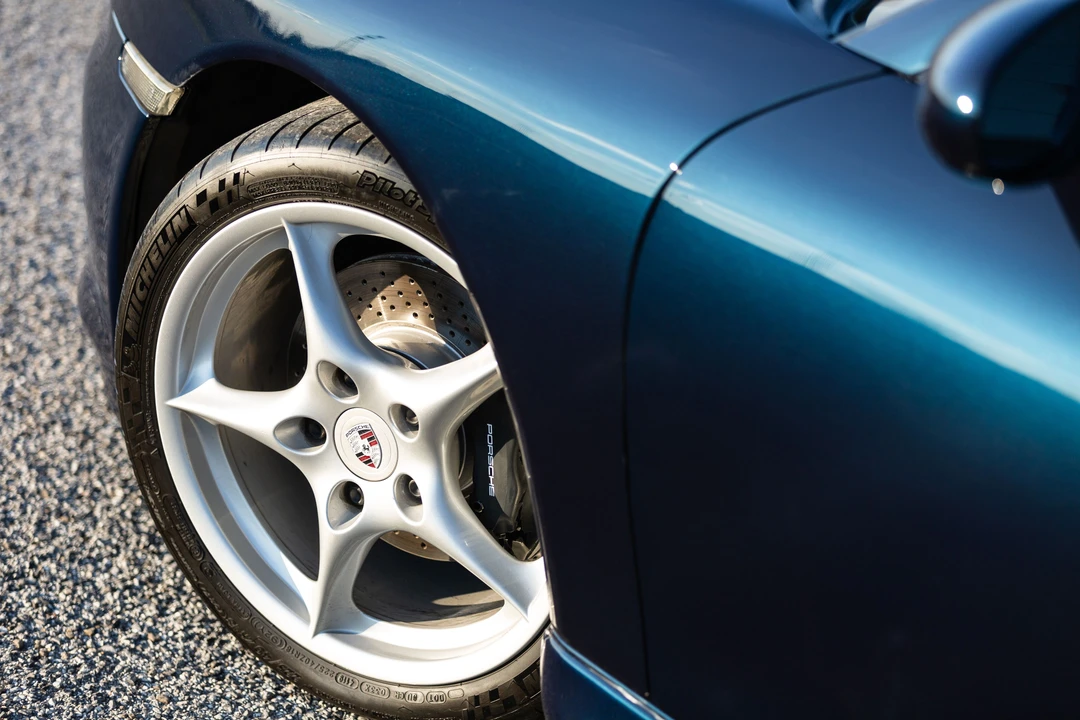 1999 Porsche 996 Carrera - Image 27 of 31