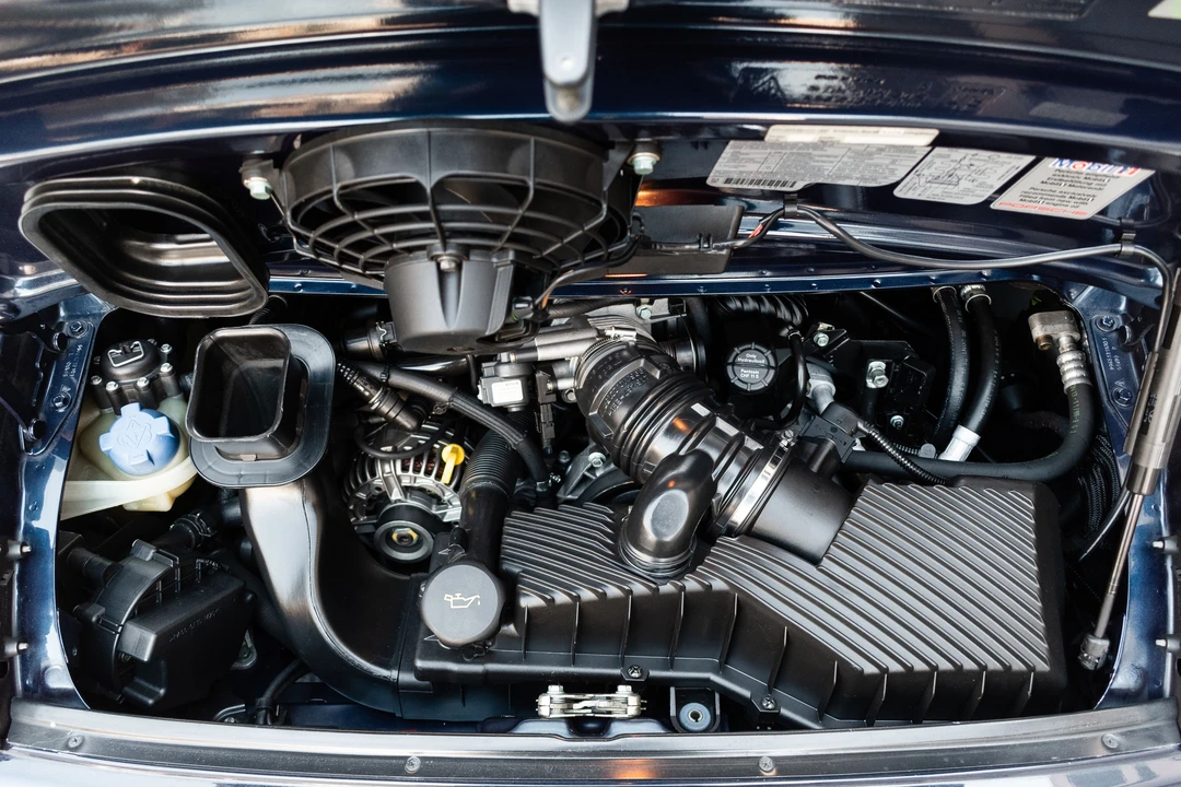 1999 Porsche 996 Carrera - Image 15 of 31