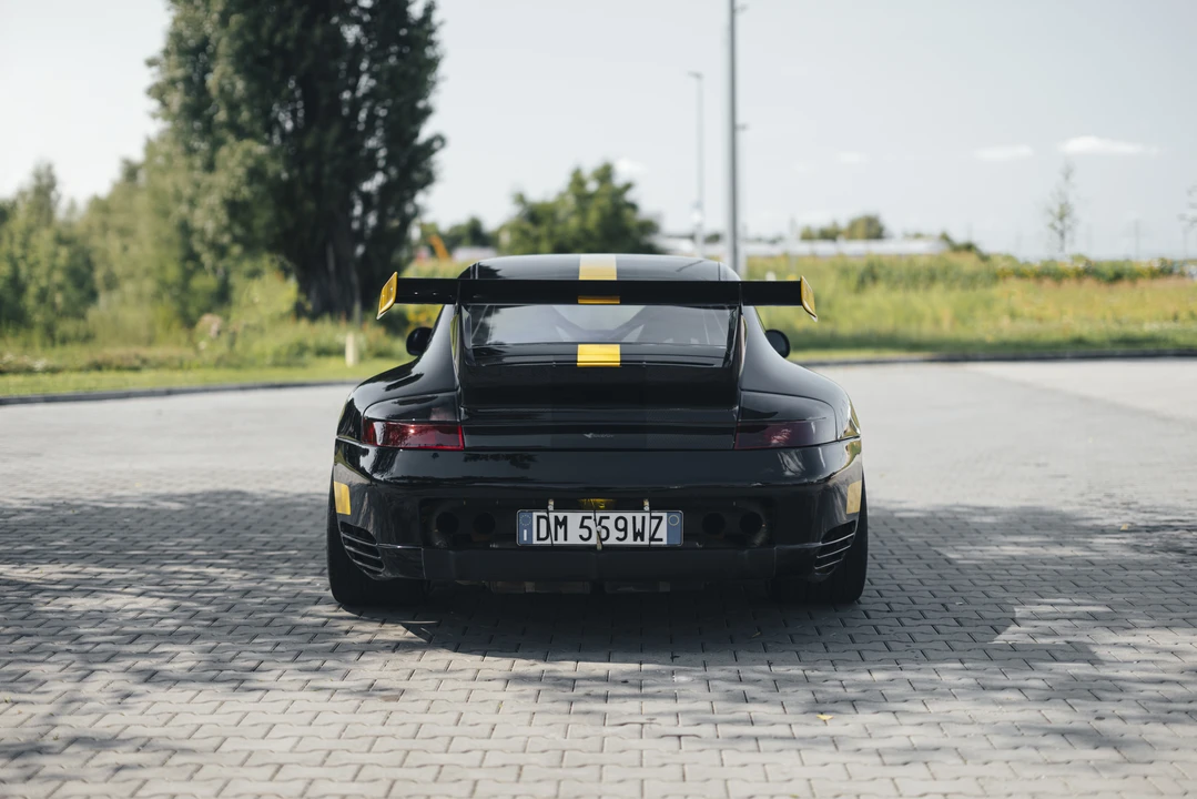 2001 Porsche 996 Carrera - Image 6 of 31
