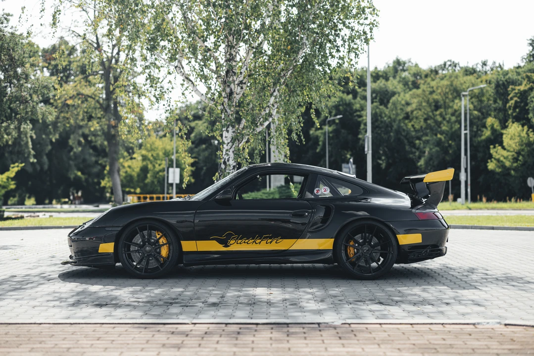 2001 Porsche 996 Carrera - Image 4 of 31