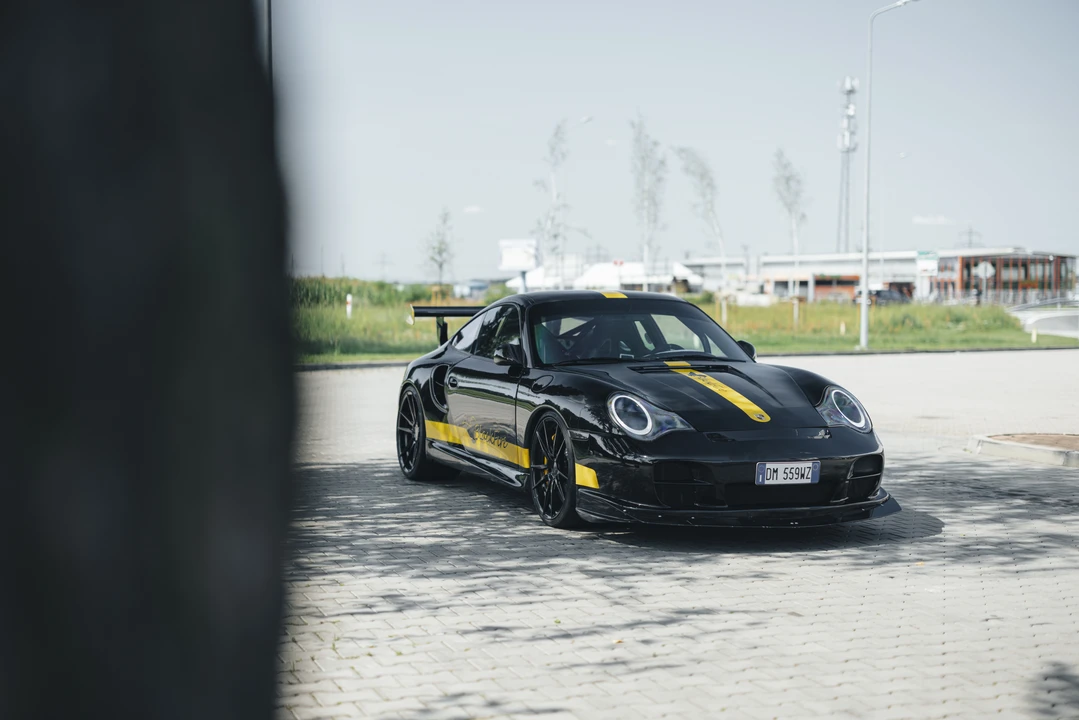 2001 Porsche 996 Carrera - Image 9 of 31