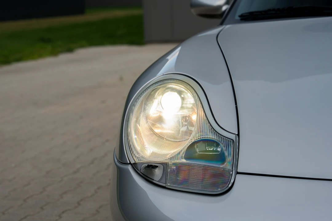 1999 Porsche 996 Carrera - Image 20 of 31
