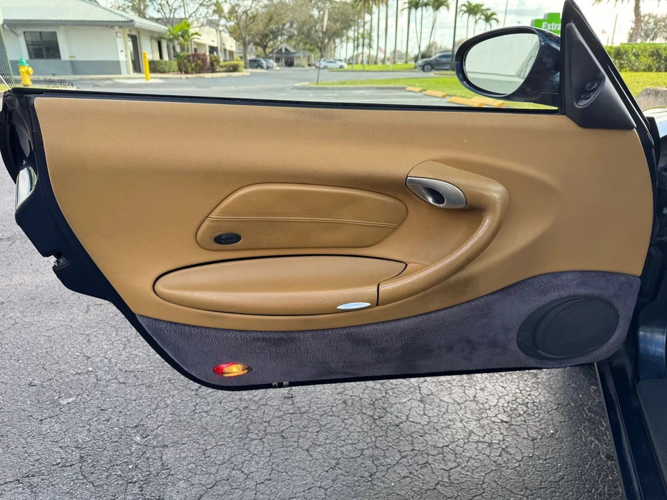 1999 Porsche 996 Carrera - Image 17 of 21
