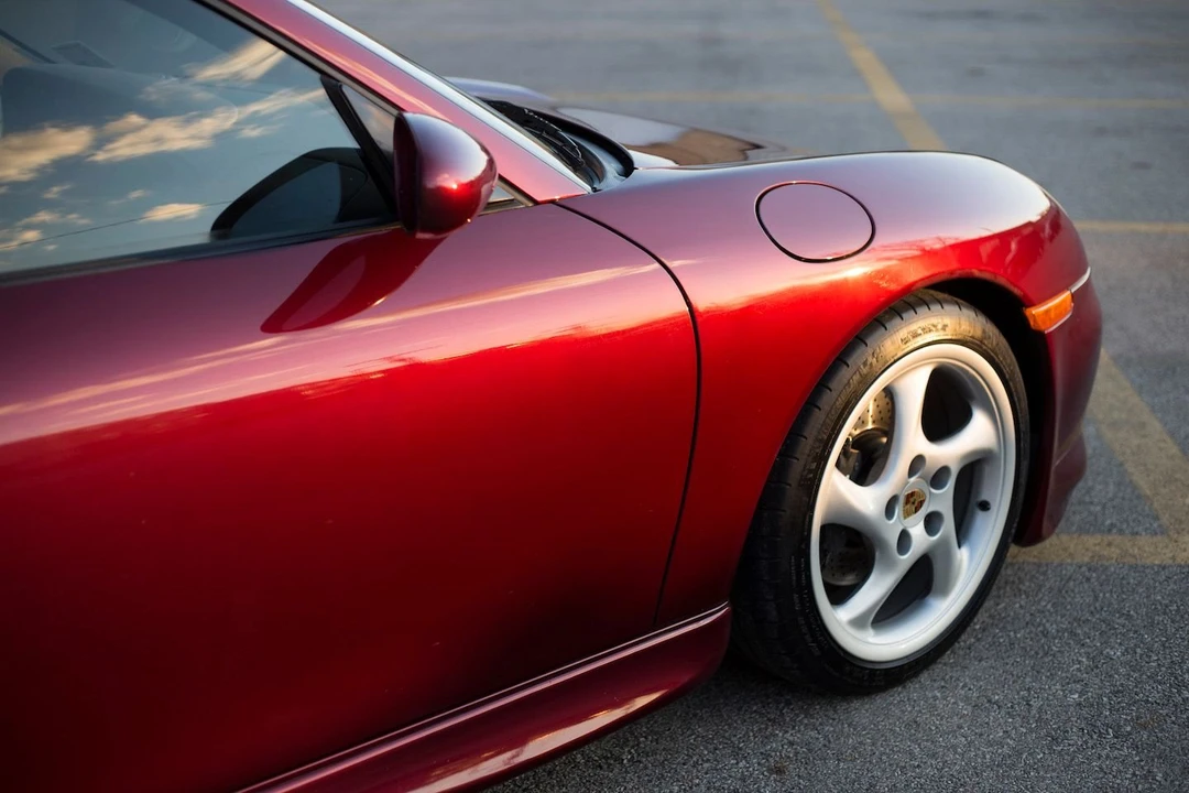 1999 Porsche 996 Carrera - Image 29 of 31