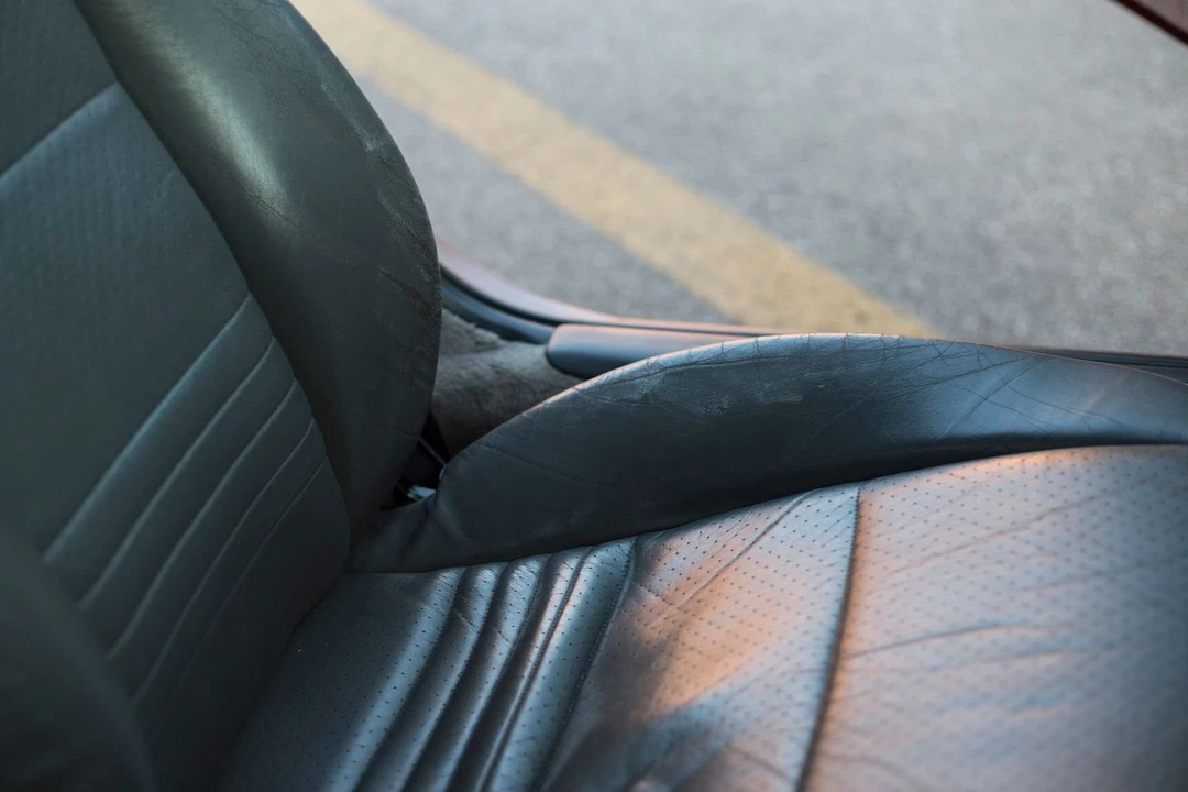 1999 Porsche 996 Carrera - Image 19 of 31