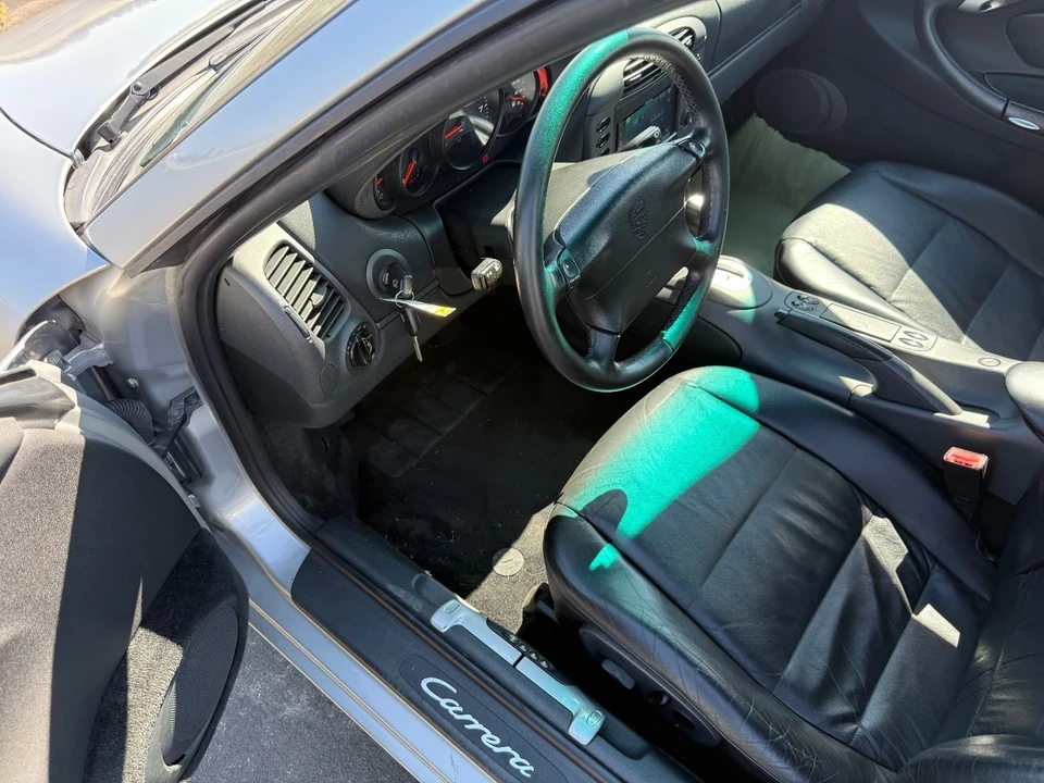1999 Porsche 996 Carrera - Image 18 of 21