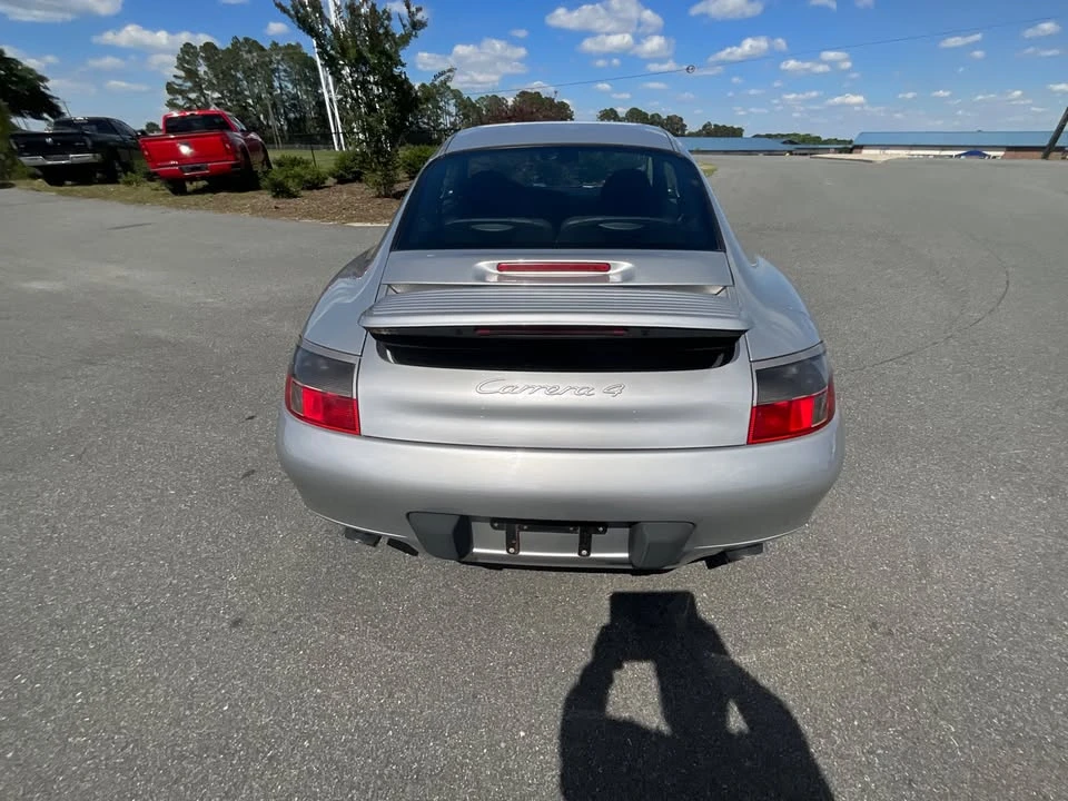 1999 Porsche 996 Carrera 4 - Image 12 of 18