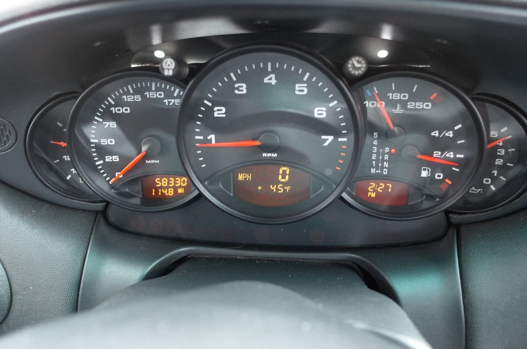 1999 Porsche 996 Carrera 4 - Image 20 of 21