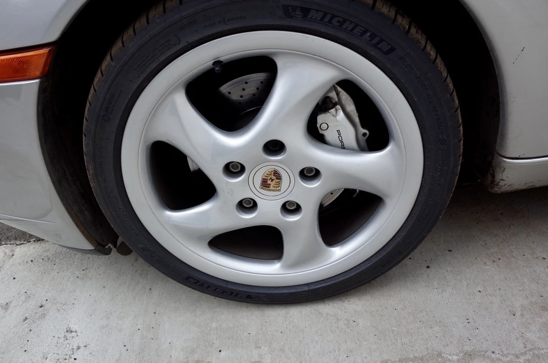 1999 Porsche 996 Carrera 4 - Image 15 of 21