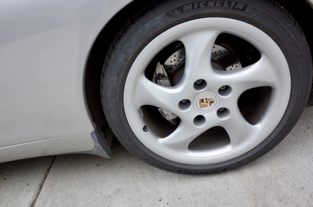 1999 Porsche 996 Carrera 4 - Image 14 of 21