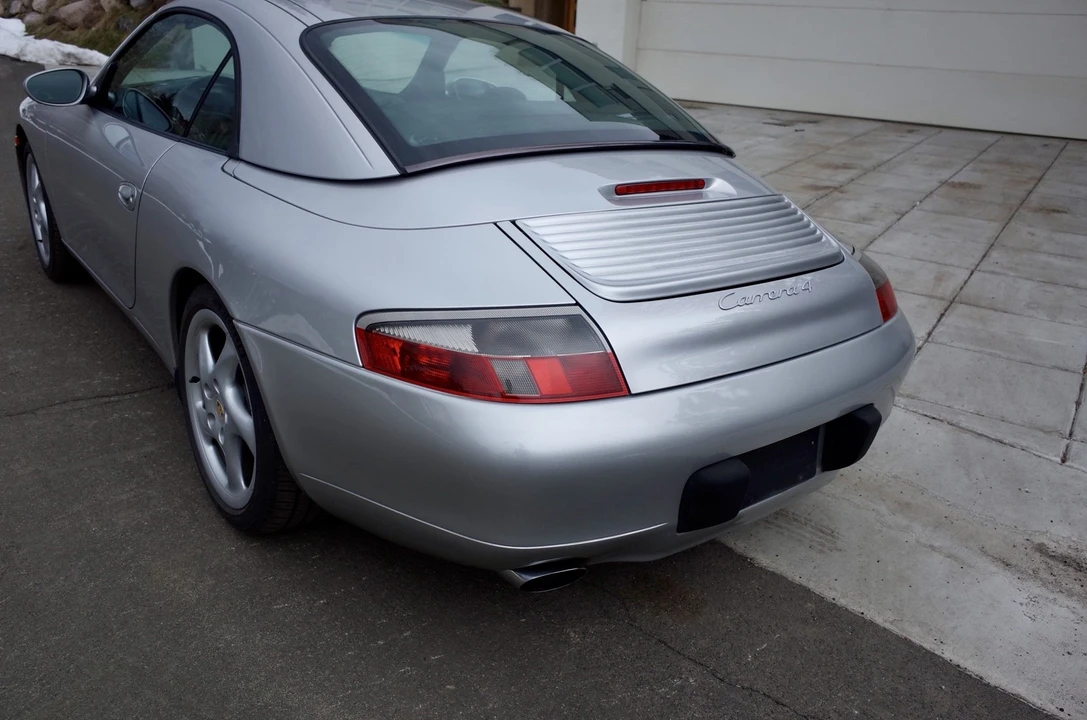 1999 Porsche 996 Carrera 4 - Image 17 of 21