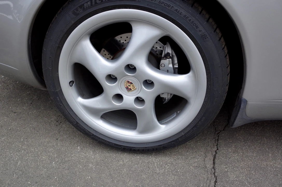 1999 Porsche 996 Carrera 4 - Image 13 of 21