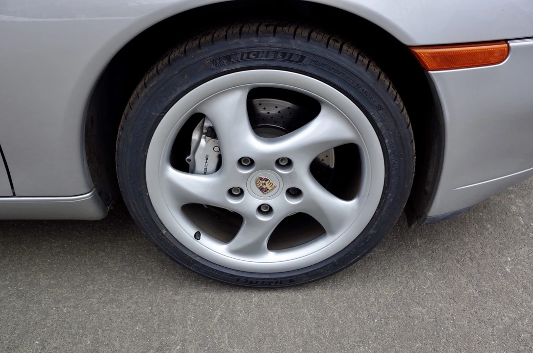 1999 Porsche 996 Carrera 4 - Image 16 of 21