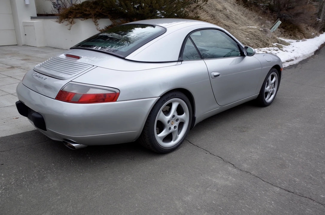 1999 Porsche 996 Carrera 4 - Image 11 of 21