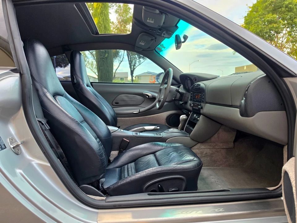 1999 Porsche 996 Carrera - Image 19 of 27