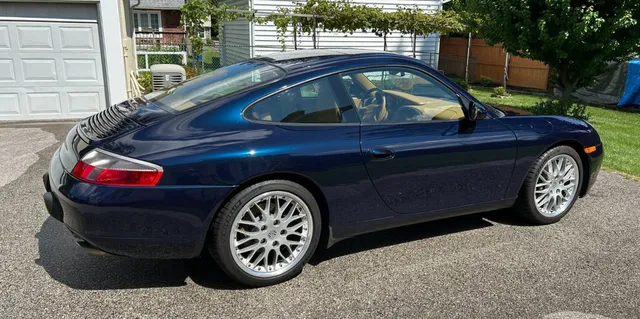 1999 Porsche 911 Carrera
