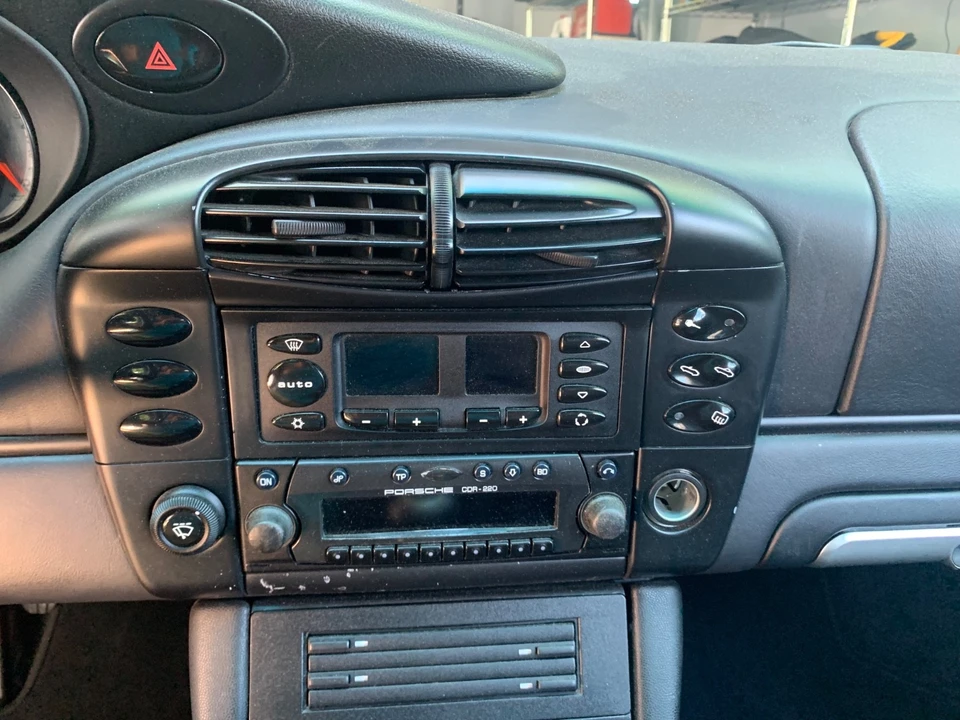 1999 Porsche 996 Carrera - Image 18 of 27