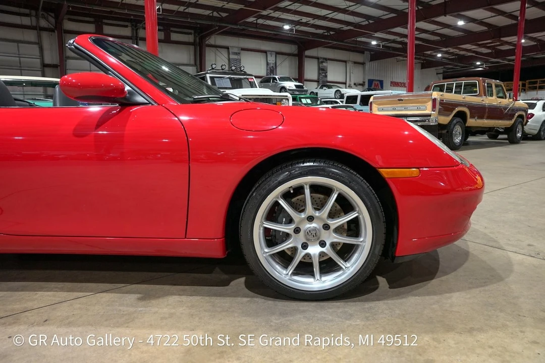1999 Porsche 996 Carrera - Image 11 of 31