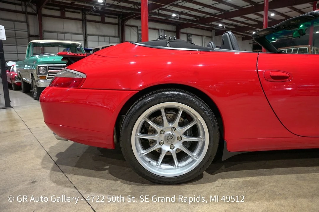 1999 Porsche 996 Carrera - Image 9 of 31