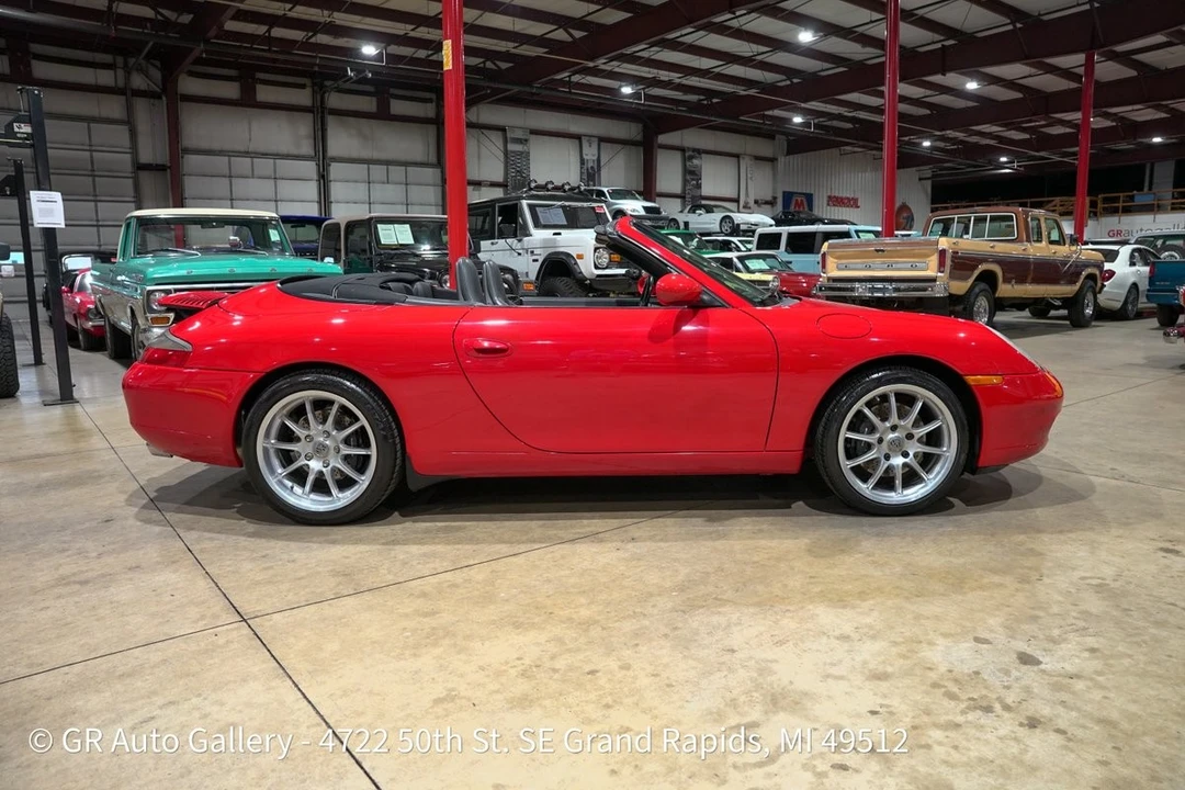 1999 Porsche 996 Carrera - Image 10 of 31