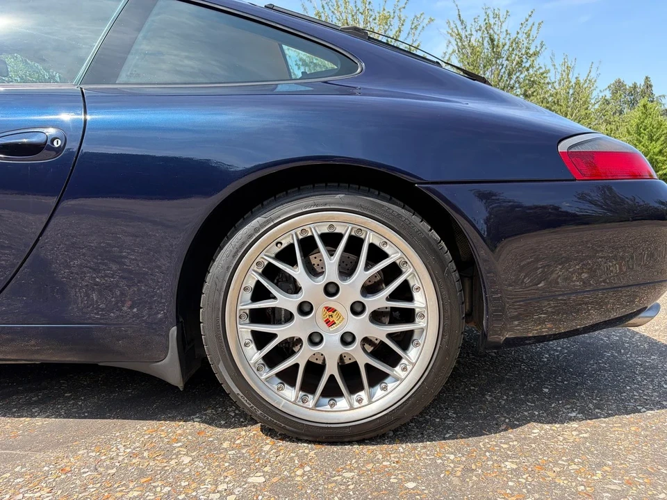 1999 Porsche 996 Carrera - Image 12 of 30