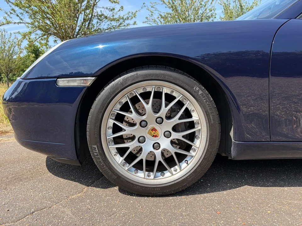 1999 Porsche 996 Carrera - Image 11 of 30