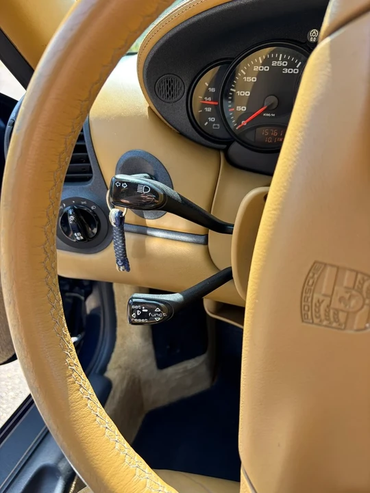 1999 Porsche 996 Carrera - Image 21 of 30