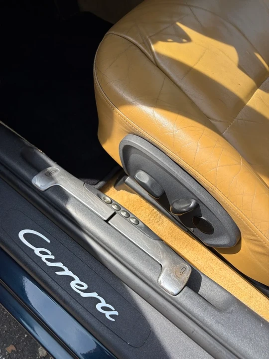 1999 Porsche 996 Carrera - Image 20 of 30
