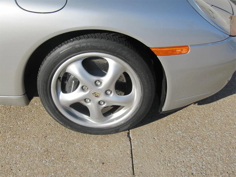 1999 Porsche 996 Carrera - Image 11 of 23