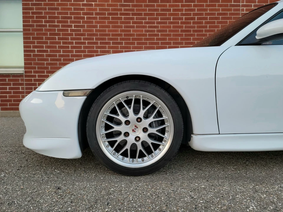 1999 Porsche 996 Carrera - Image 25 of 30